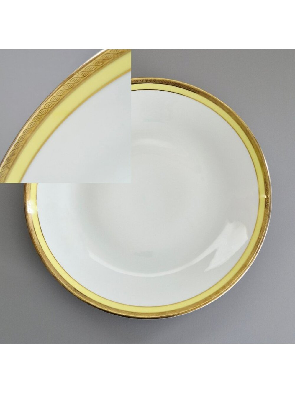 Richard Ginori Palermo Yellow Dinner Plate, Gold Encrusted & Etched Trim, Italy